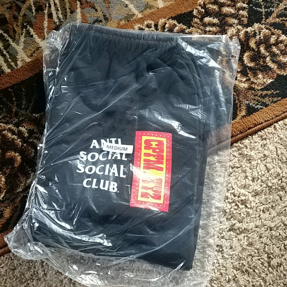 Anti social sweatpants - Picture 2 of 5